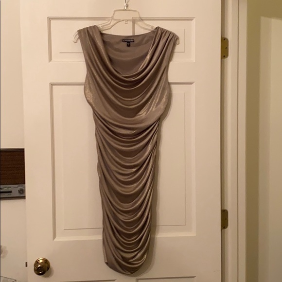 Express Gold Ruched dress - Picture 4 of 6